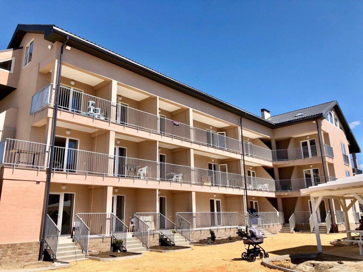 Family Hotel Hrybivka Eksteriør billede
