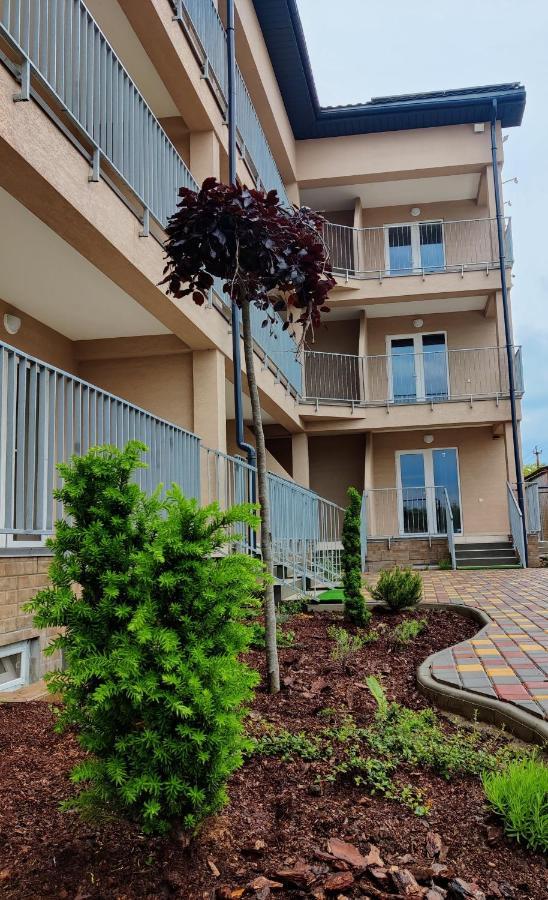 Family Hotel Hrybivka Eksteriør billede